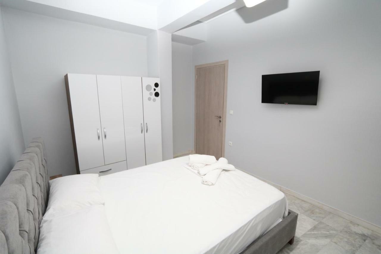 Molly Apartments Argostóli Extérieur photo